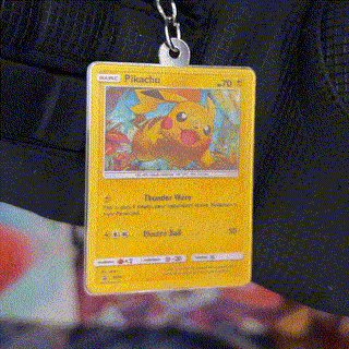 PIKATCHU CARD KEYCHAIN