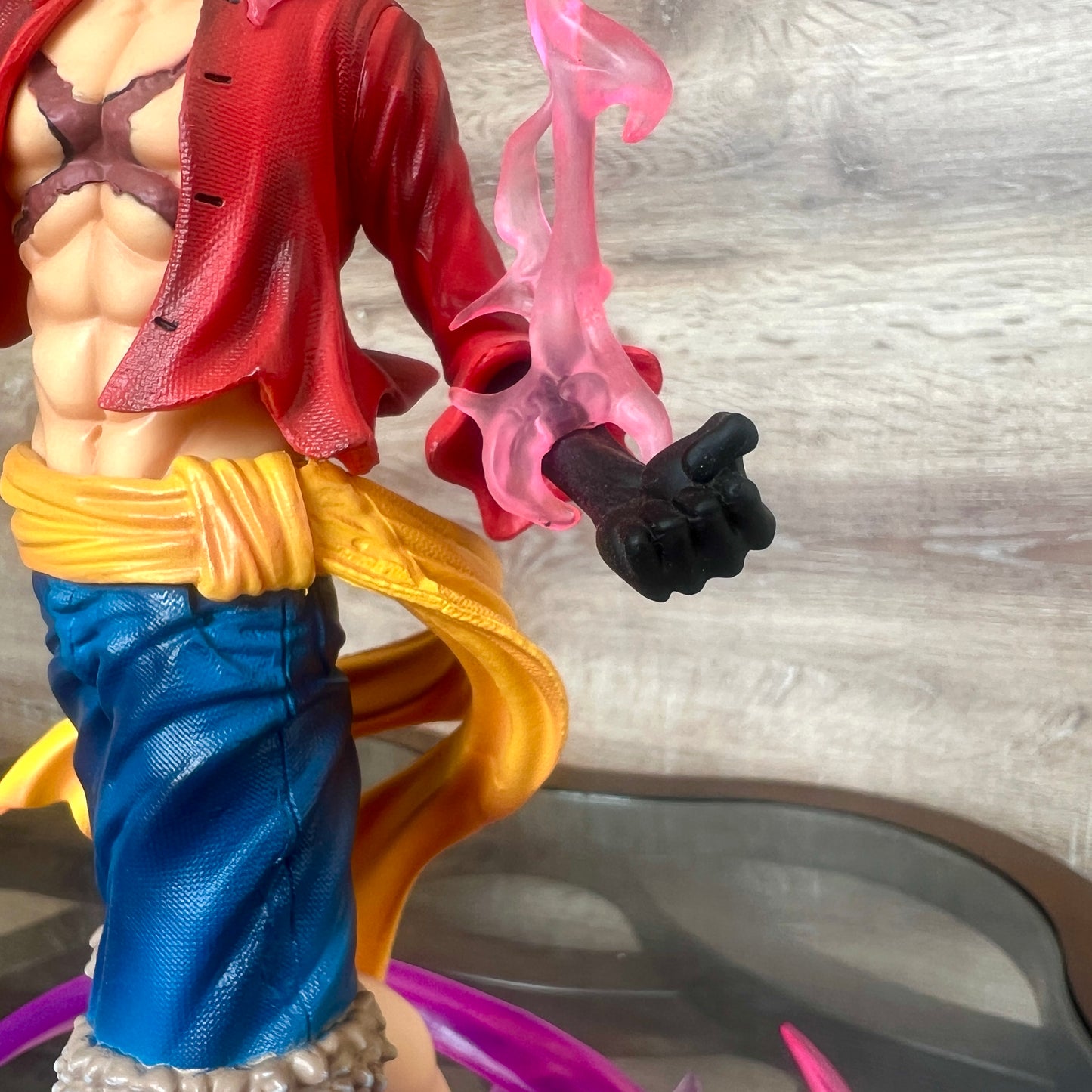 Monkey D. Luffy — Aura Glow Figure with Purple LED Lighting